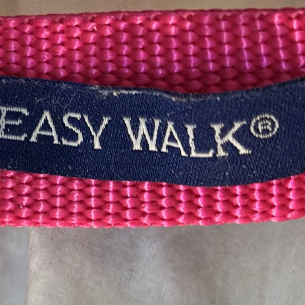 PetSafe Fuchsia and Gray Dog Harness easy walker pull free walk